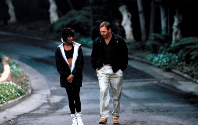 Guardia del Corpo, stasera in tv su Rete 4 lo storico film con Whitney Houston e Kevin Costner