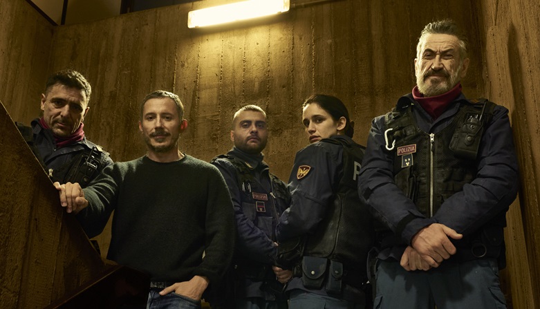 A.C.A.B. La serie con Marco Giallini e Adriano Giannini su Netflix prossimamente