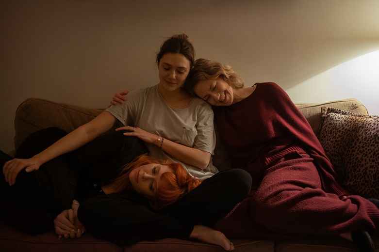 His Three Daughters, la recensione del film su Netflix: profondo e commovente con tre protagoniste immense